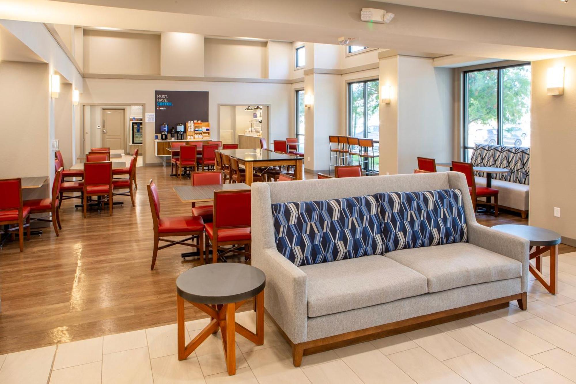 Holiday Inn Express & Suites Sioux City-South By Ihg Экстерьер фото